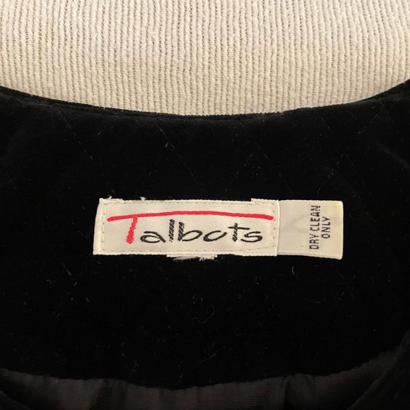 Talbot Black Quilted Velvet Jacket with Embroidered Cuffs - Picture 4 of 9